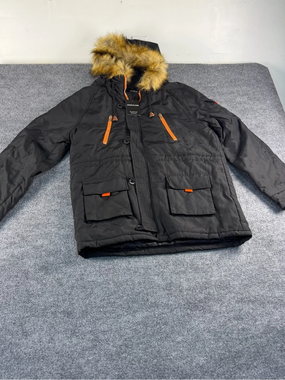 🧥 NWT Manvelous Black Parka — Fur Hood 🧥